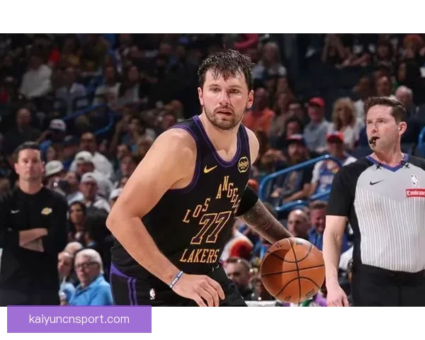 湖人惨败43分创队史第七大分差 三战雷霆总输81分引发全美热议 湖人惨败43分创队史第七大分差 三战雷霆总输81分引发全美热议